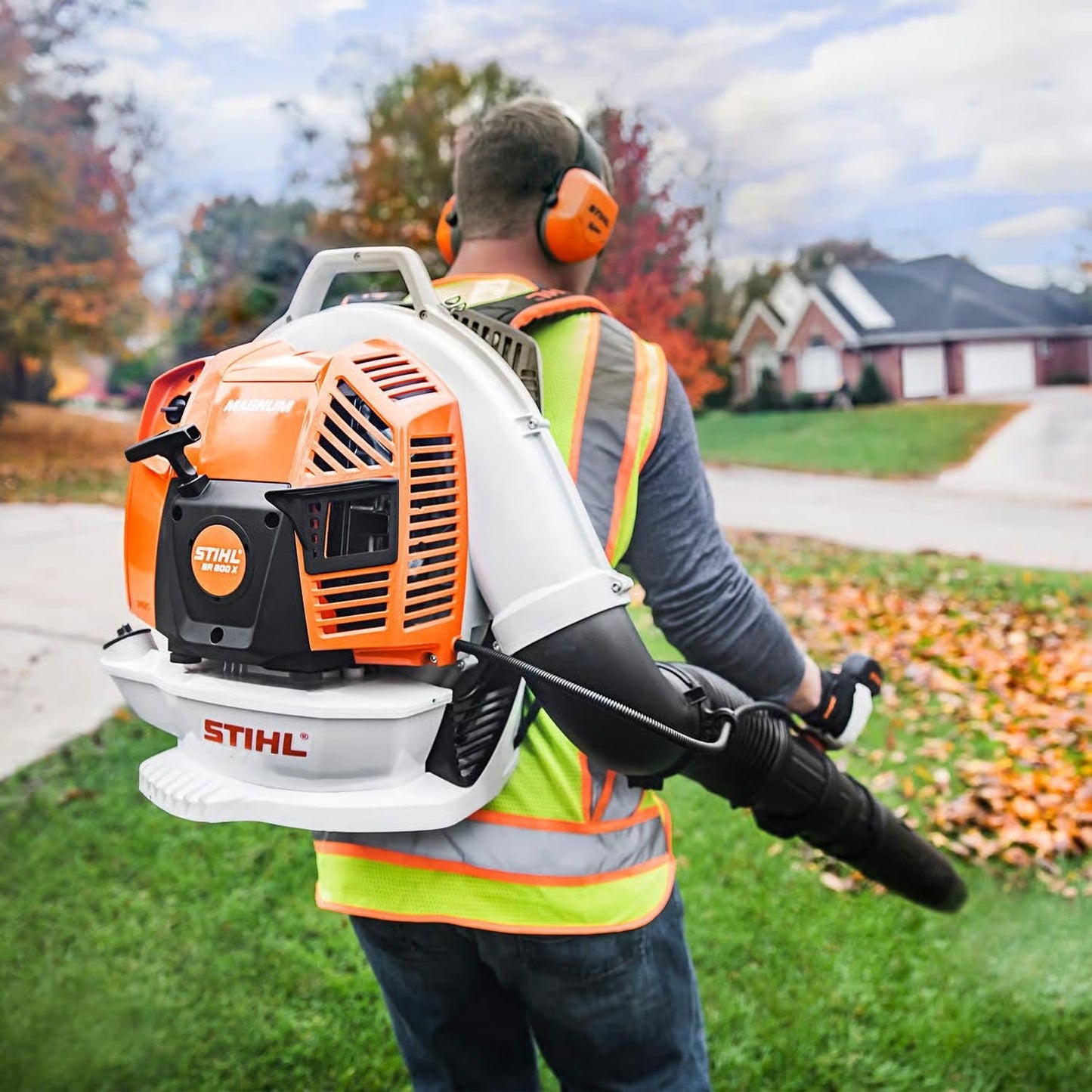 STIHL BR 800 X MAGNUM Backpack Leaf Blower 79.9cc Tube Throttle Gas Blower